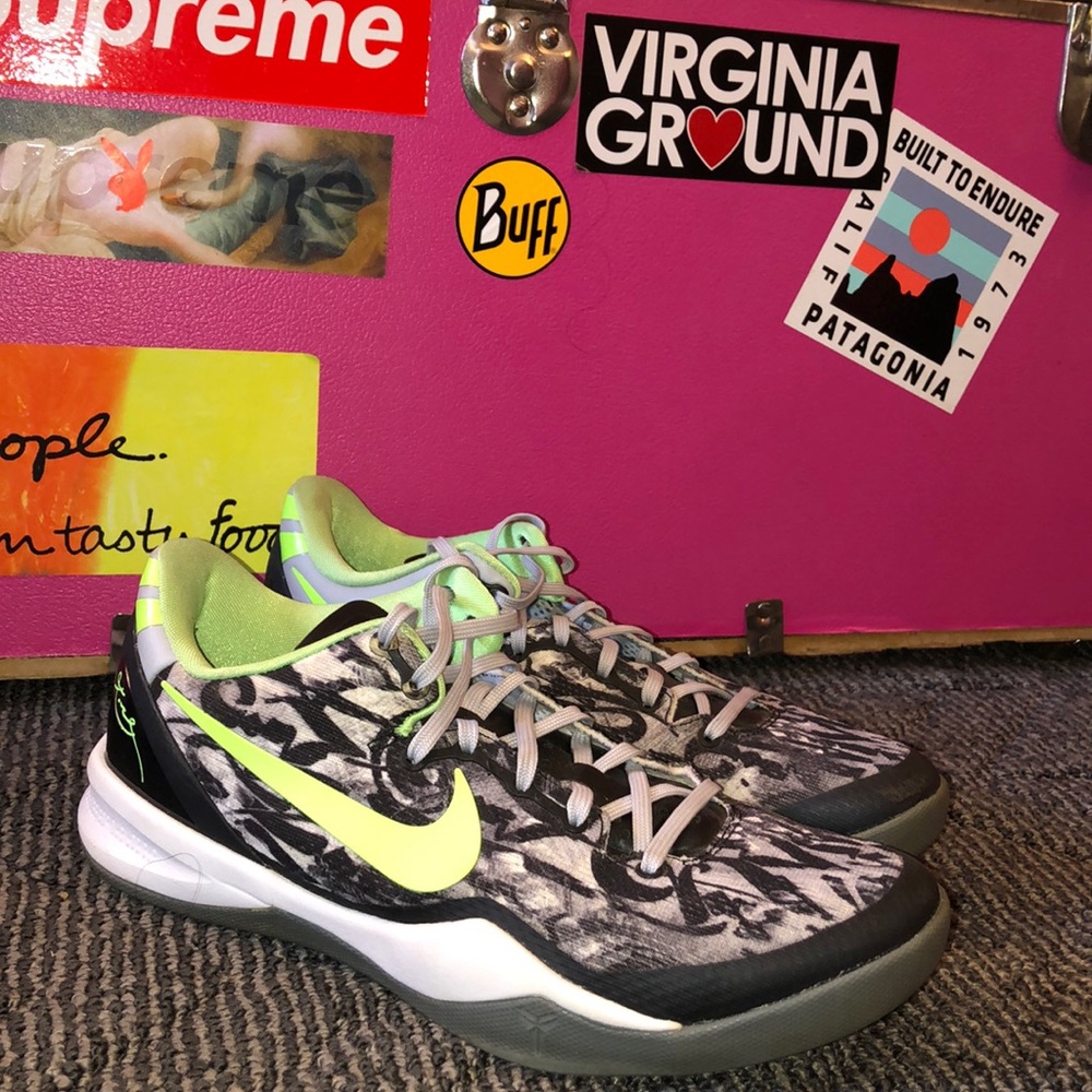 Kobe 8 Graffiti